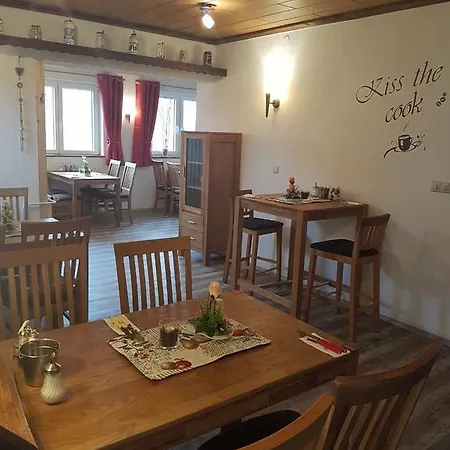 Guest house Claudias Wohlfuhlpension *